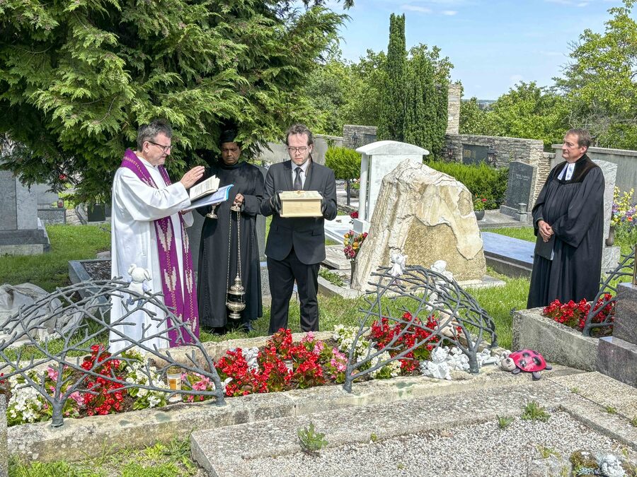 Am Friedhof Oberberg in Eisenstadt fand kürzlich eine Gedenkfeier für nicht ins Leben geborene Kinder statt.