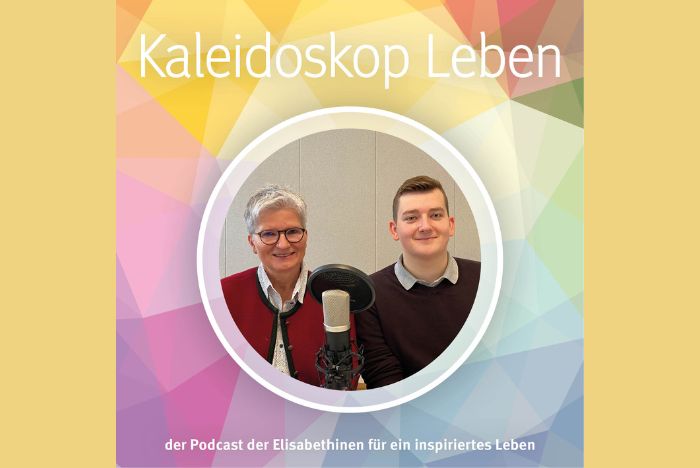  Andreja Kušej und Julian Mann sprechen im Podcast über die schönen, positiven Aspekte des Pflegeberufs, aber auch über die Herausforderungen.