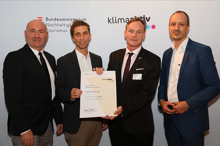 Ausgezeichneter Betrieb: Ordensklinikum Linz GmbH ? Barmherzige Schwestern
Im Bild: Manfred Steinacher (Technischer Leiter), Klaus Stummer (Techn. Leiter Stellvertreter), Roland Gumpoltsberger (Energiemanager 
SANTESIS Technisches Geb?udemanagement